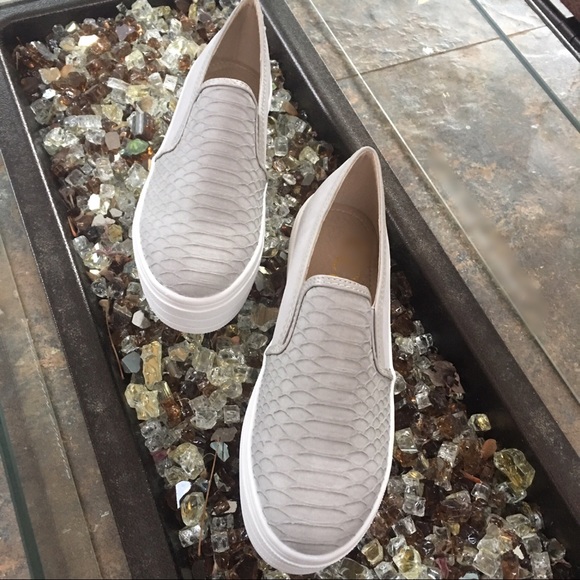 SIZE CLEARANCE-FIRM‼️5🌟Peyton Slip On’s-Grey - Picture 8 of 8